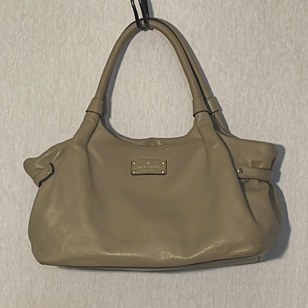Kate Spade, shoulder bag.